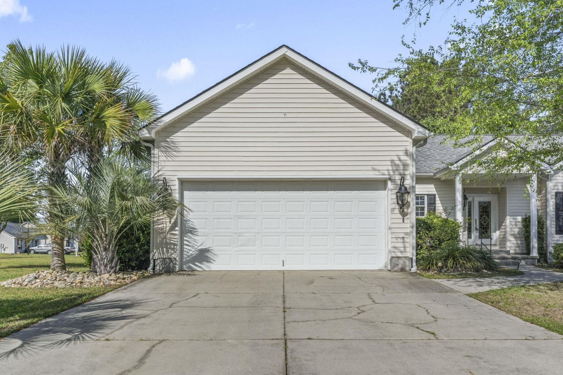618 Wintercreeper Dr. Photo 36