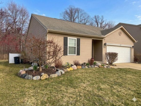 2822 Kalkaska River Drive, Fowlerville, MI 48836