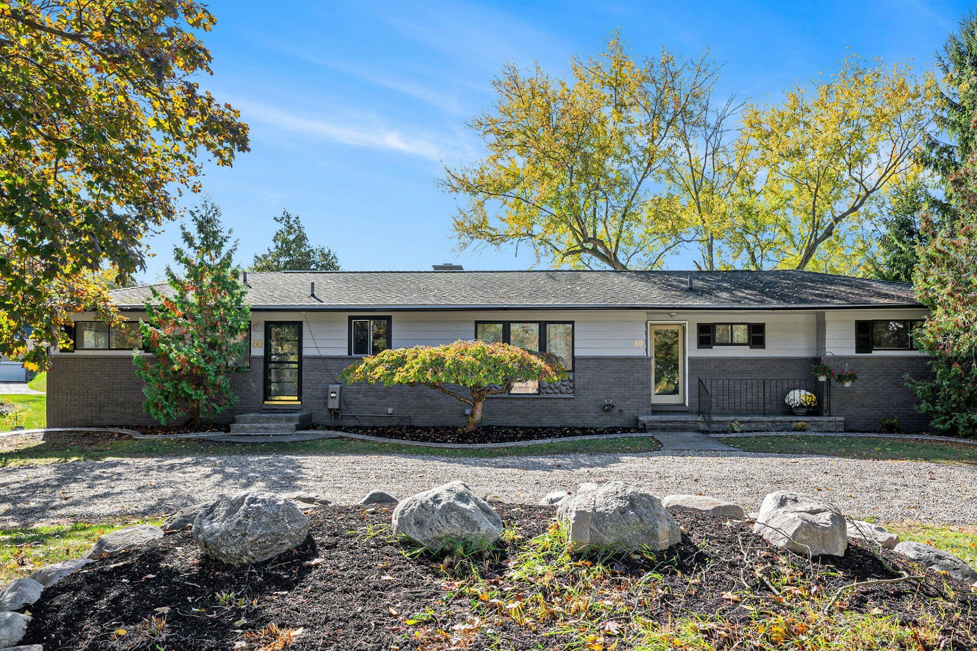 60 Waldon Road, Clarkston, MI 48346 Main Photo