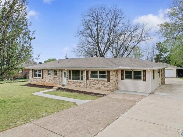 206 Suffield Street, Athens, AL 35611