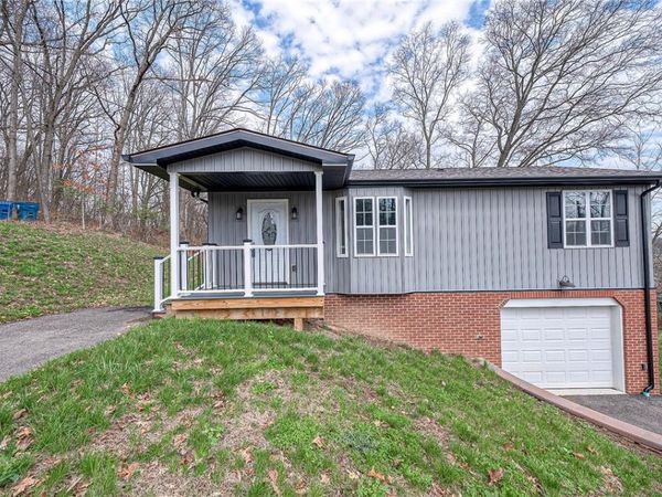 910 Burton Avenue, Youngwood, PA 15697