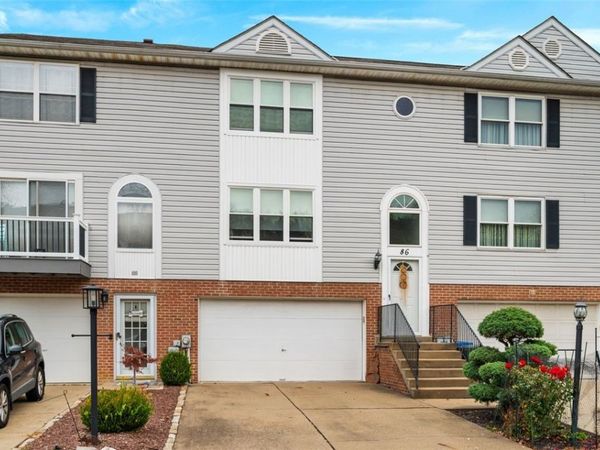 86 Springmeadow, Whitehall, PA 15236