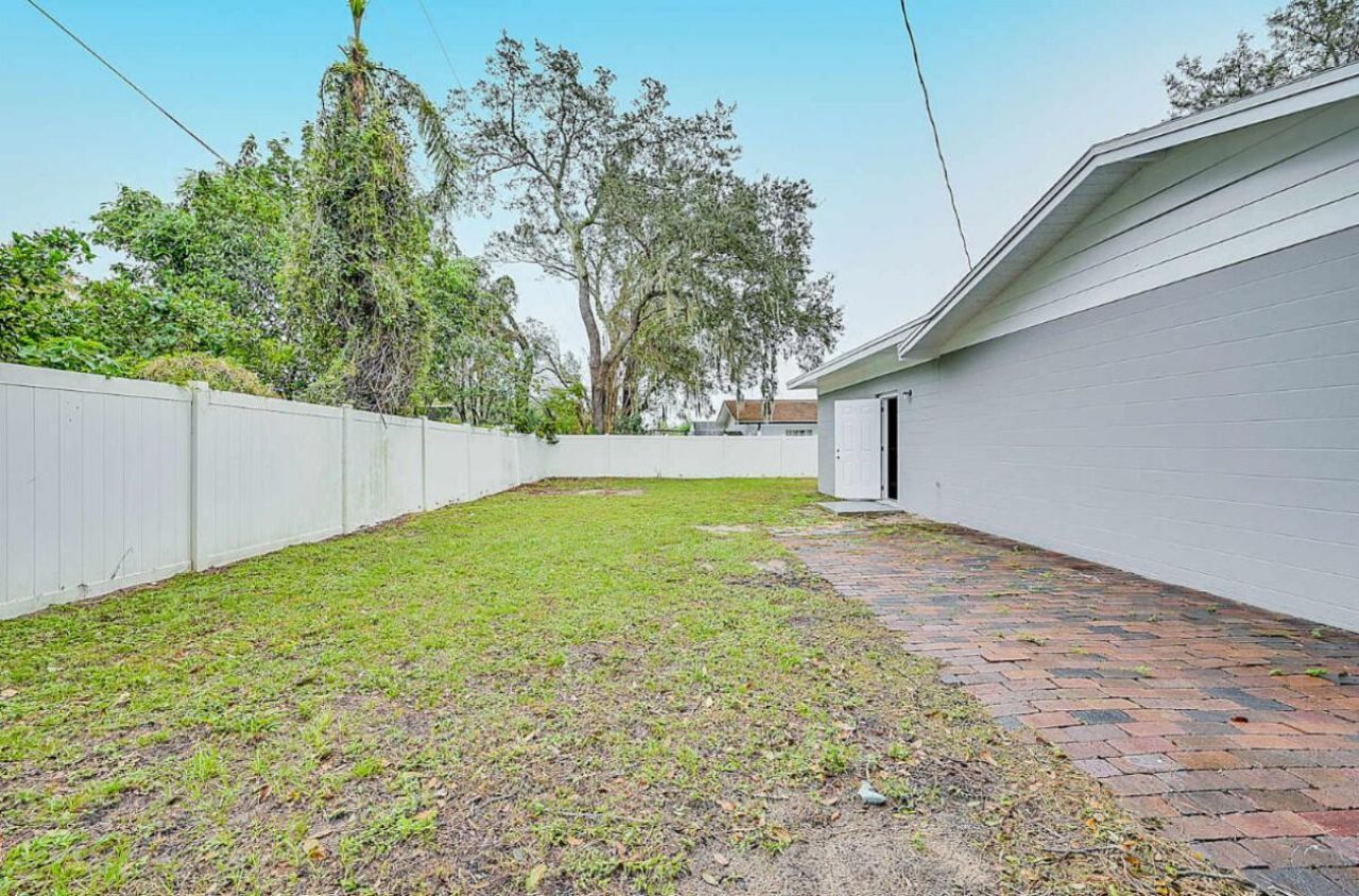 762 SE Polynesian Avenue, Port Saint Lucie, FL 34983 Photo