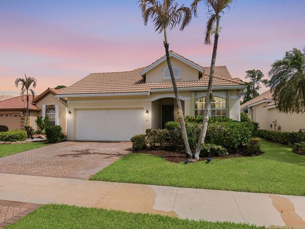 651 SW Munjack Cove, Port St. Lucie, FL 34986