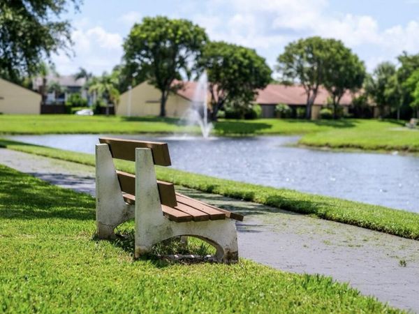 1007 Green Pine Boulevard, Unit D2, West Palm Beach, FL 33409