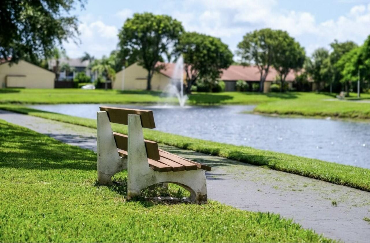 1007 Green Pine Boulevard, Unit D2, West Palm Beach, FL 33409 Photo