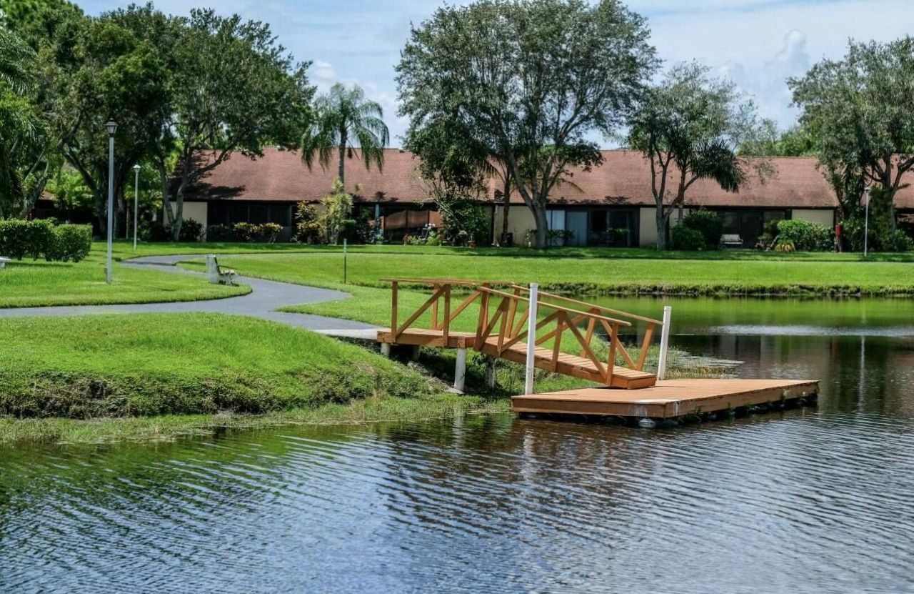 1007 Green Pine Boulevard, Unit D2, West Palm Beach, FL 33409 Photo