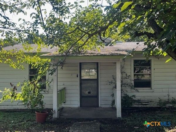 228 N Carroll Drive , Gatesville, TX 76528