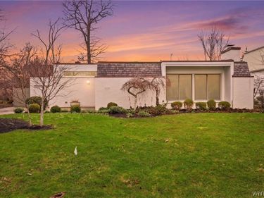 309 Nottingham, Buffalo, NY 14216