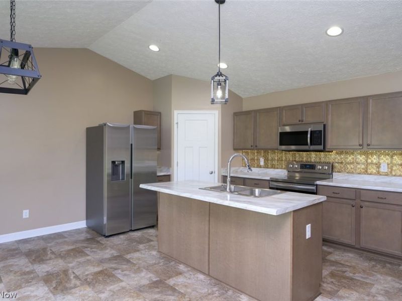 4806 State Route 14, Ravenna, OH 44266 Photo 9