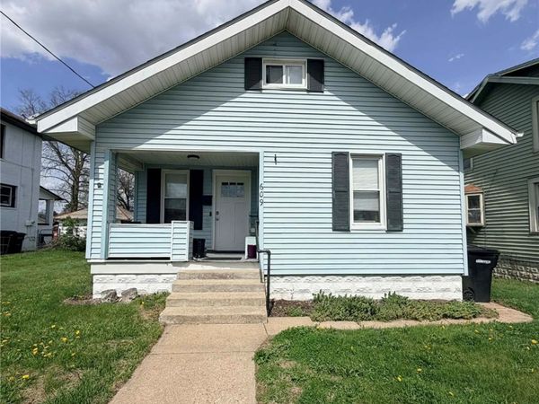 609 Seborn Avenue , Zanesville, OH 43701