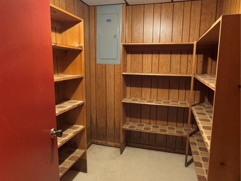 1408 Beckett Avenue, Cambridge, OH 43725 Photo 31