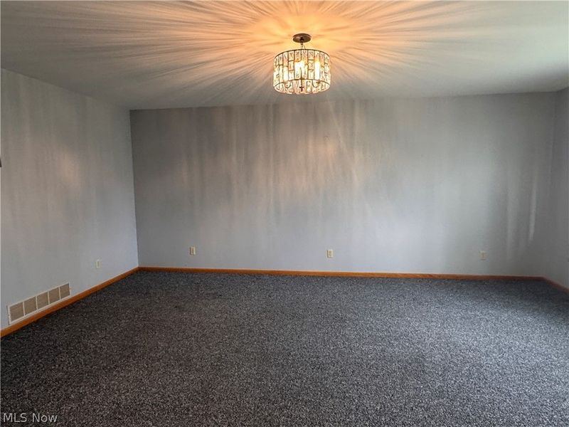 1408 Beckett Avenue, Cambridge, OH 43725 Photo 5