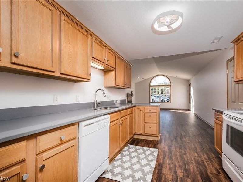 2851 Patriots Path , Unit 3-D, Alliance, OH 44601 Photo 10