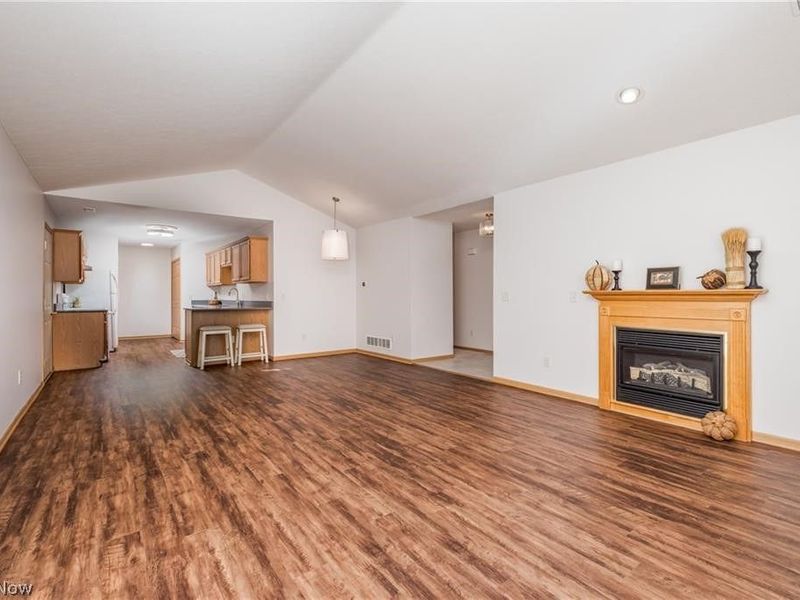 2851 Patriots Path , Unit 3-D, Alliance, OH 44601 Photo 8