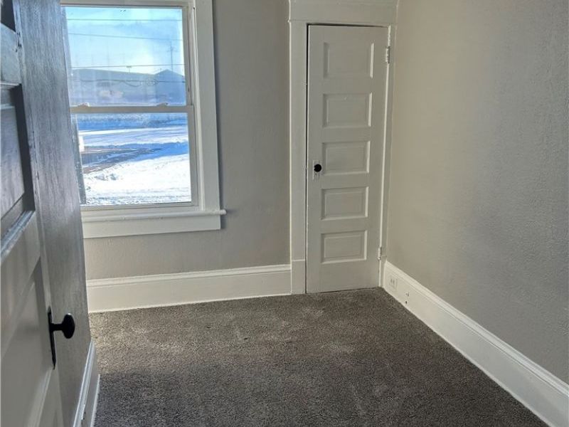 679 Wooster Road W, Barberton, OH 44203 Photo 8