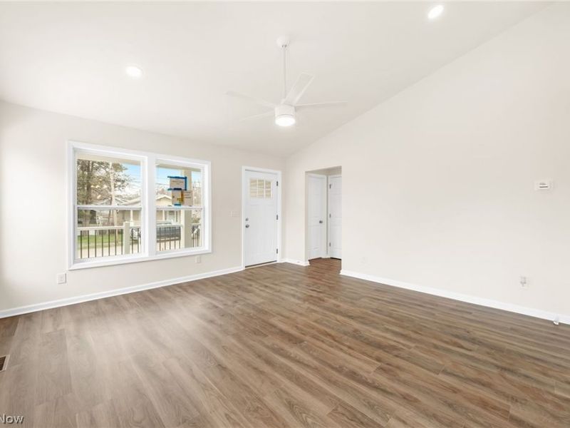 1328 Hazelwood, Akron, OH 44305 Photo 10