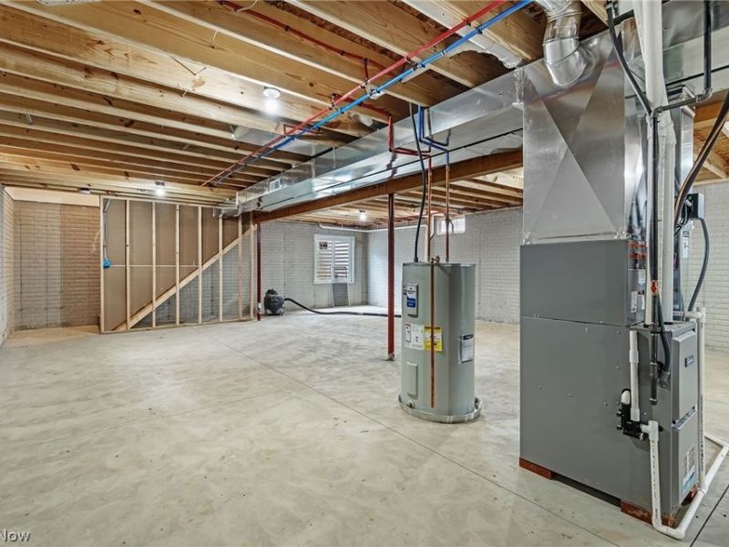 1328 Hazelwood, Akron, OH 44305 Photo 28