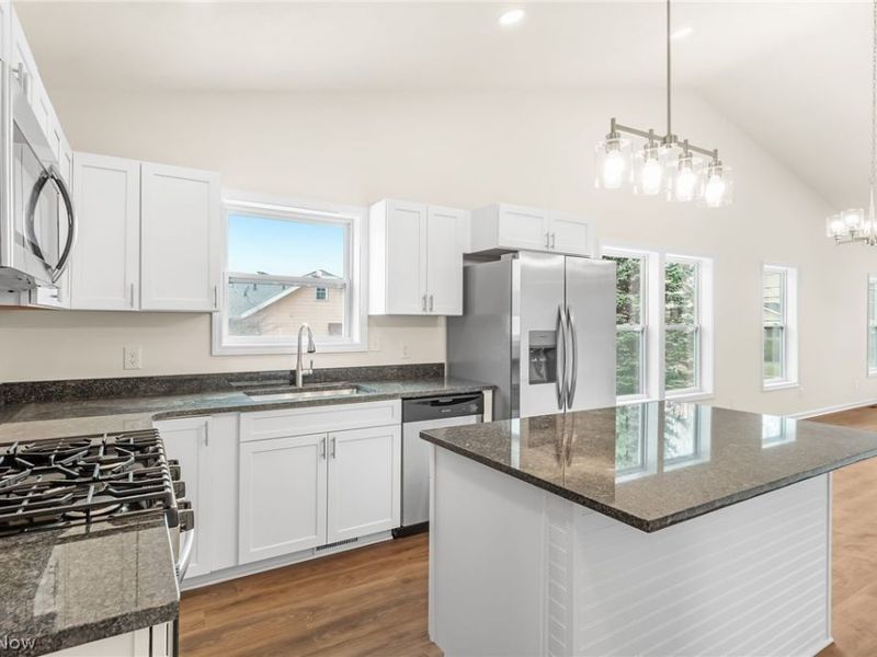 1328 Hazelwood, Akron, OH 44305 Photo 6