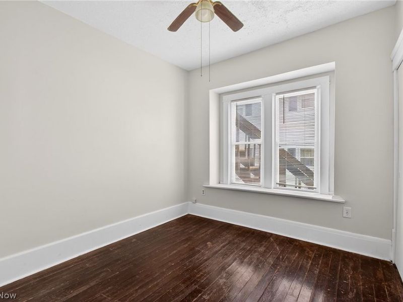 245 E Ford Avenue, Barberton, OH 44203 Photo 13