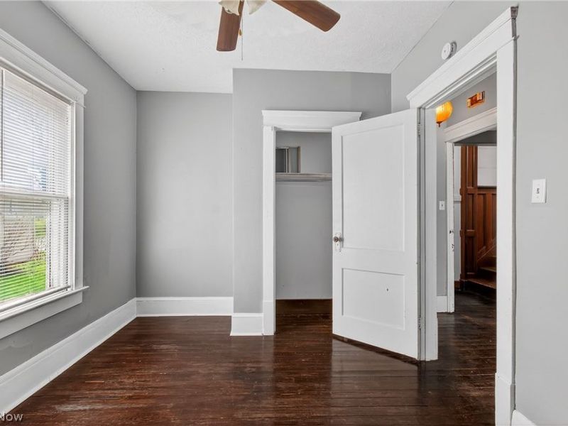 245 E Ford Avenue, Barberton, OH 44203 Photo 14