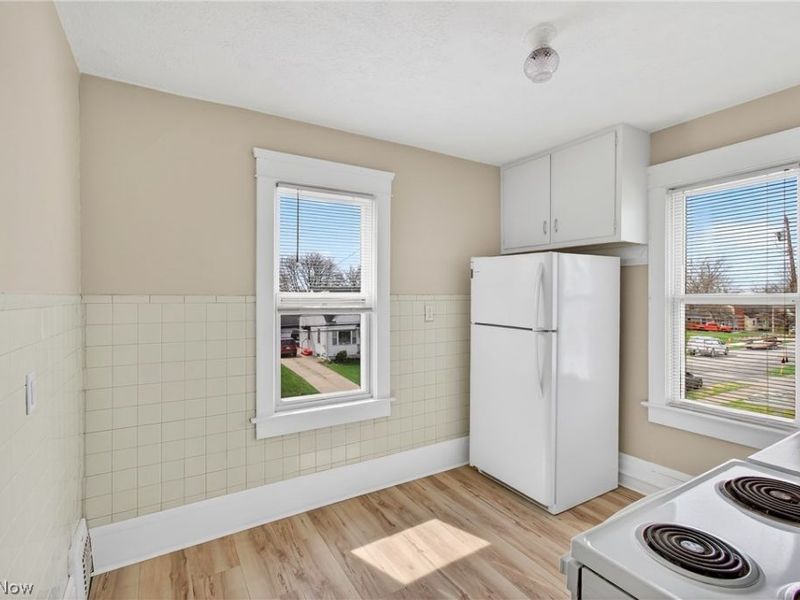 245 E Ford Avenue, Barberton, OH 44203 Photo 21