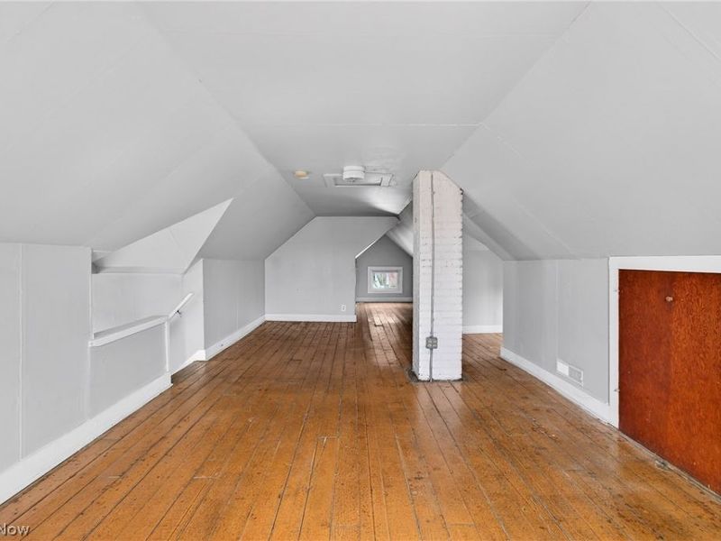 245 E Ford Avenue, Barberton, OH 44203 Photo 23