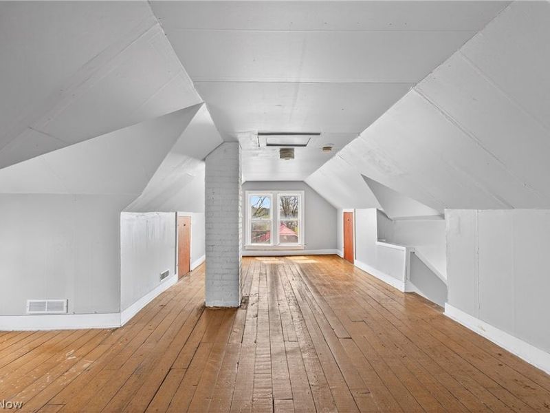 245 E Ford Avenue, Barberton, OH 44203 Photo 24