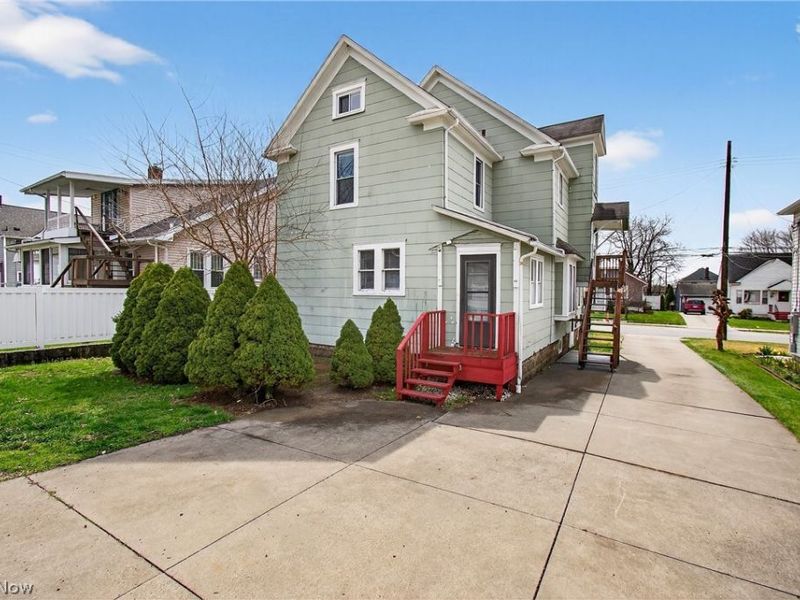 245 E Ford Avenue, Barberton, OH 44203 Photo 28