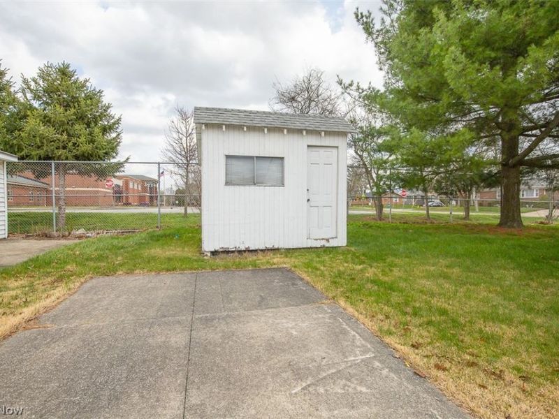 451 Fulmer Avenue , Akron, OH 44312 Photo 30