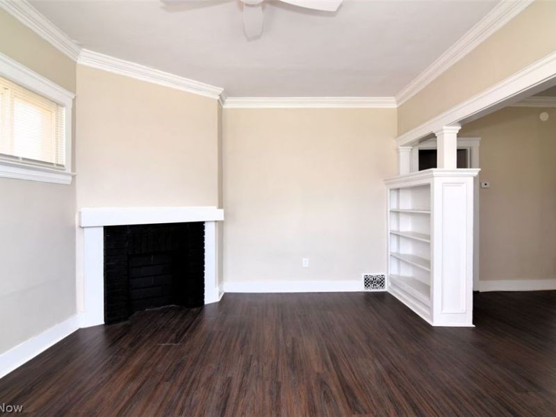 425 East 120th Street , Cleveland, OH 44108 Photo 2