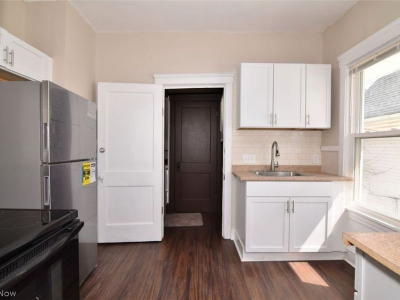 425 East 120th Street , Cleveland, OH 44108 Photo 30