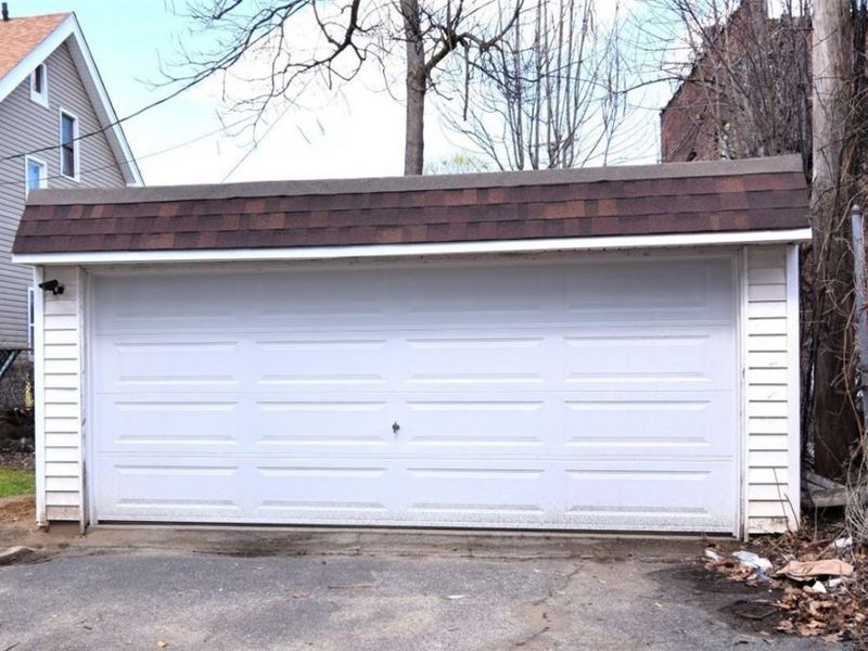 425 East 120th Street , Cleveland, OH 44108 Photo 47