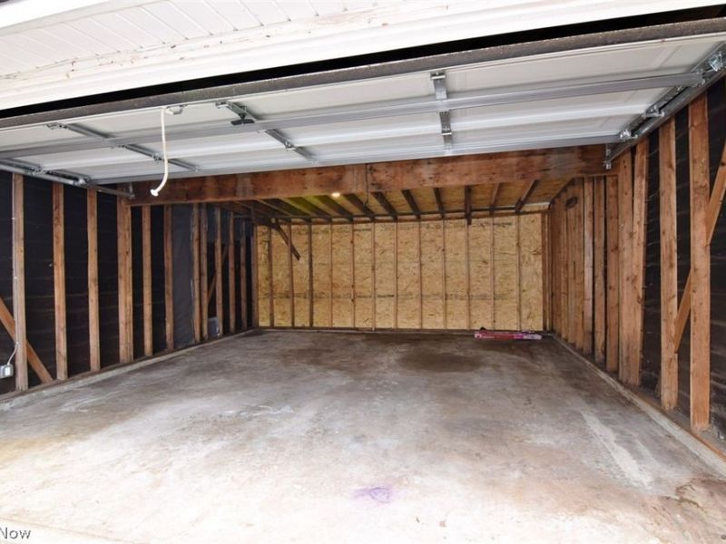 425 East 120th Street , Cleveland, OH 44108 Photo 48