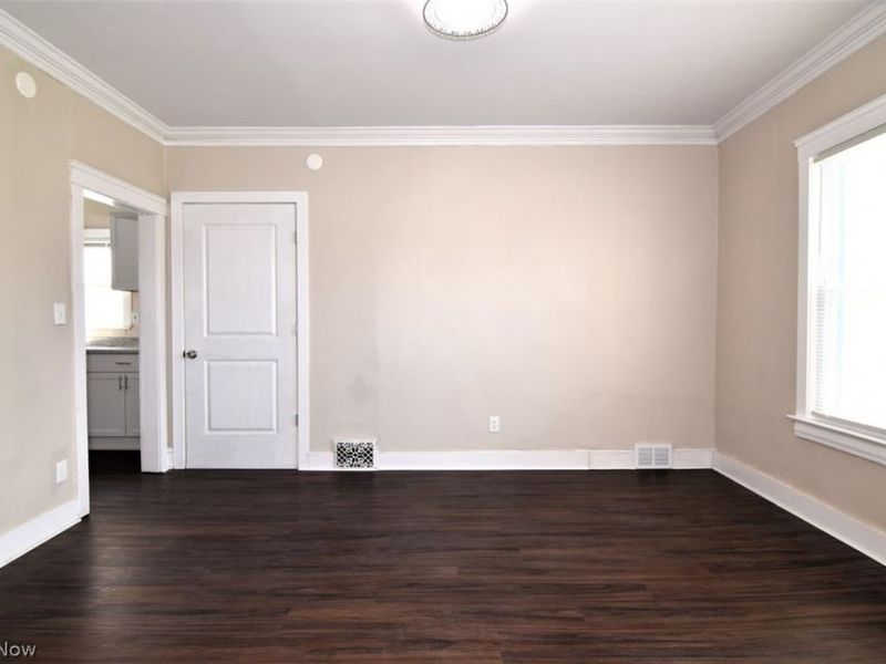 425 East 120th Street , Cleveland, OH 44108 Photo 6