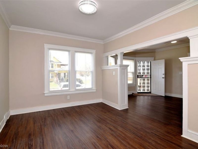 425 East 120th Street , Cleveland, OH 44108 Photo 8