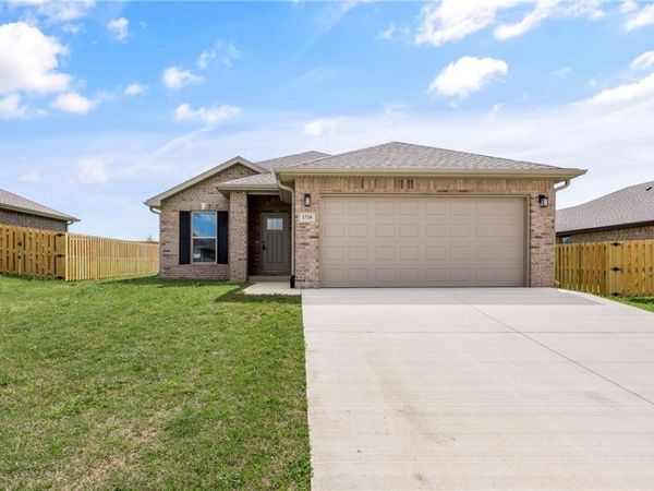 1719 Farmer Street, Pea Ridge, AR 72751