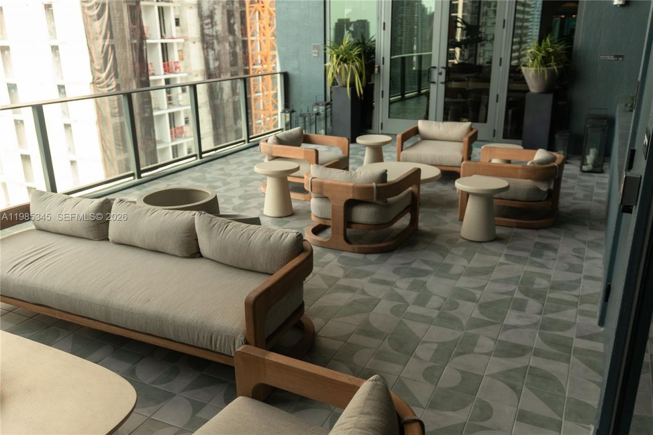 121 NE 5th St, Unit 2211, Miami, FL 33132 Photo