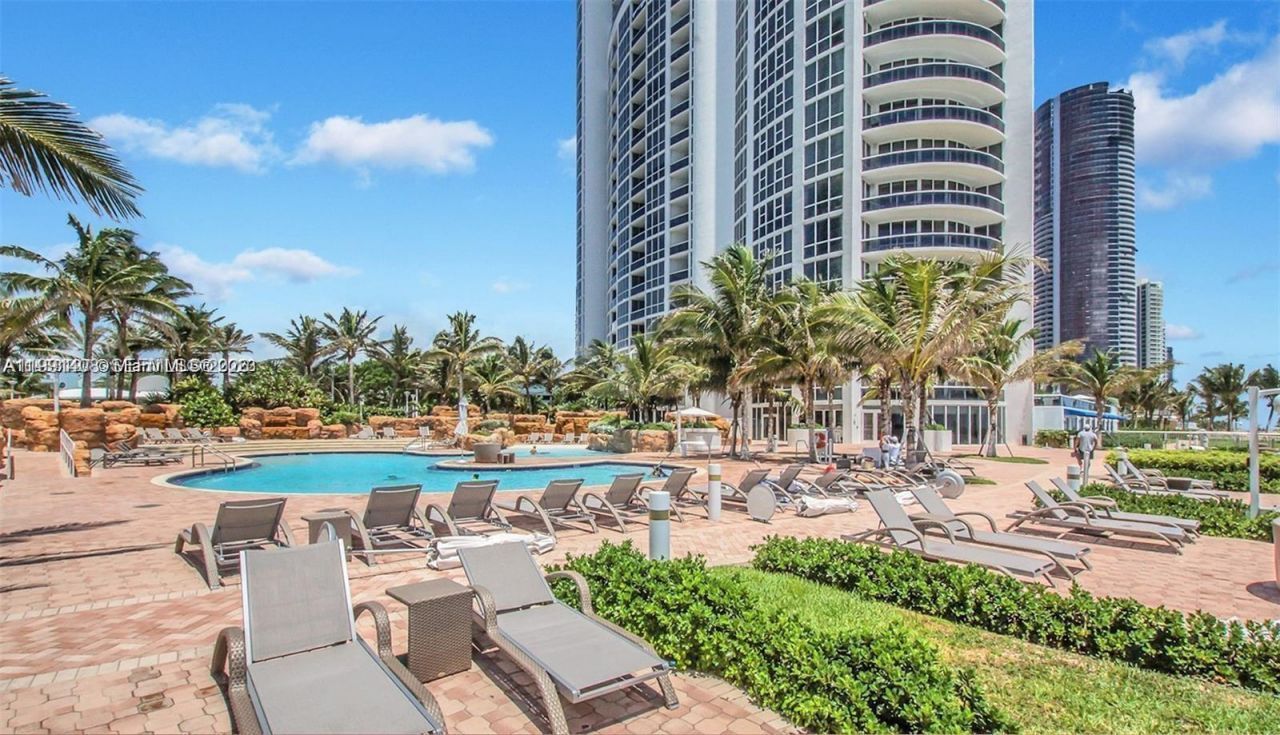 18101 Collins Ave , Unit 1003, Sunny Isles Beach, FL 33160 Photo