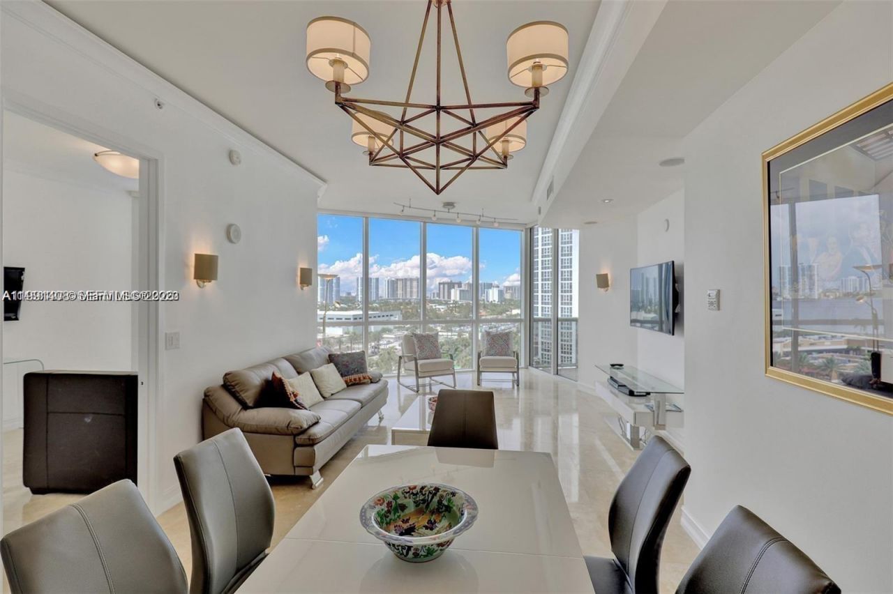 18101 Collins Ave , Unit 1003, Sunny Isles Beach, FL 33160 Photo
