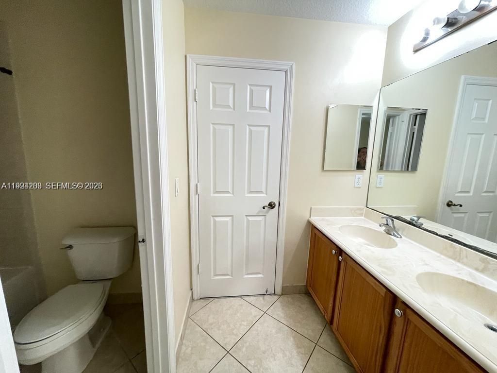 19183 N Hibiscus St , Unit 19183, Weston, FL 33332 Photo