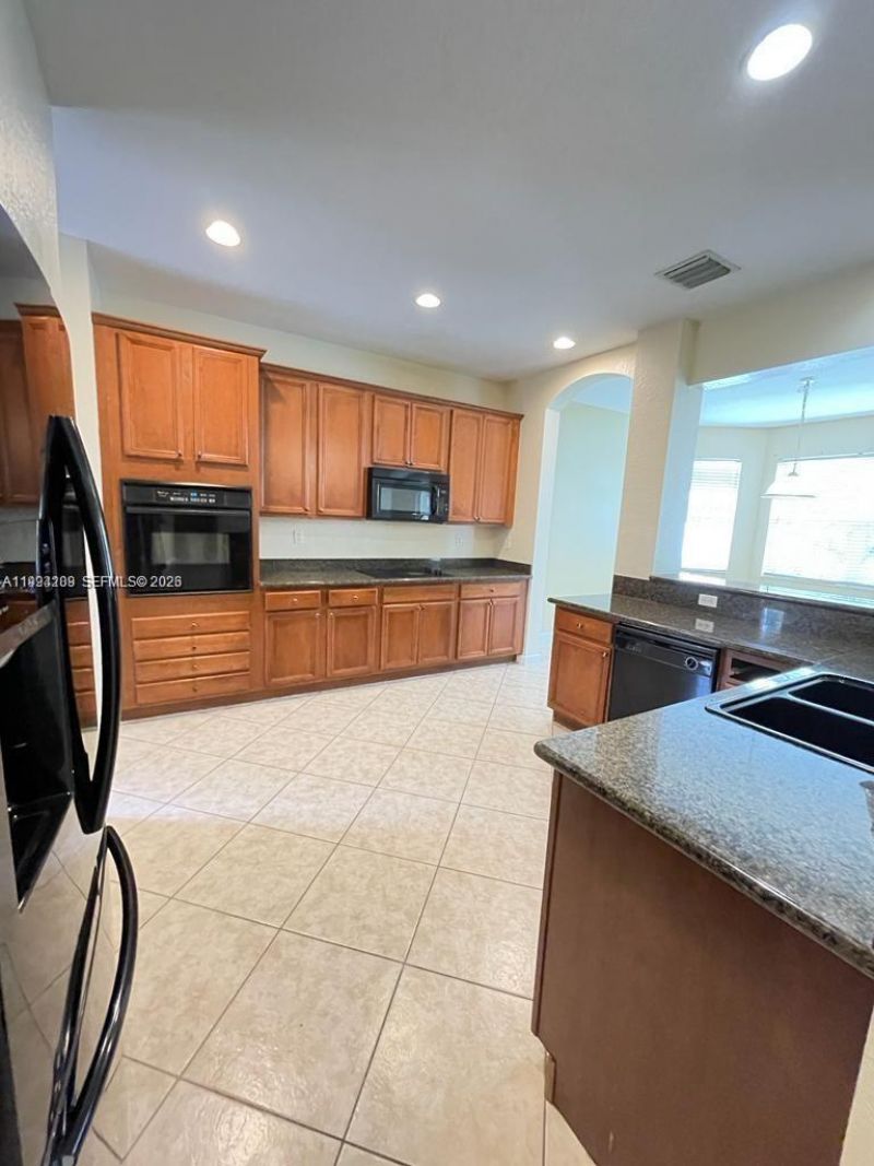 19183 N Hibiscus St , Unit 19183, Weston, FL 33332 Photo