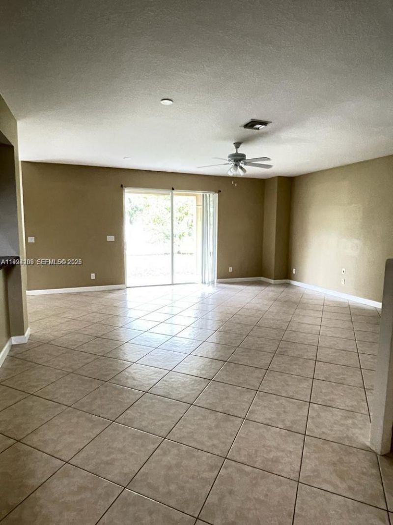 19183 N Hibiscus St , Unit 19183, Weston, FL 33332 Photo
