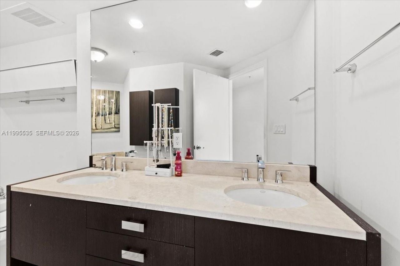 18201 Collins Ave, Unit 601A, Sunny Isles Beach, FL 33160 Photo