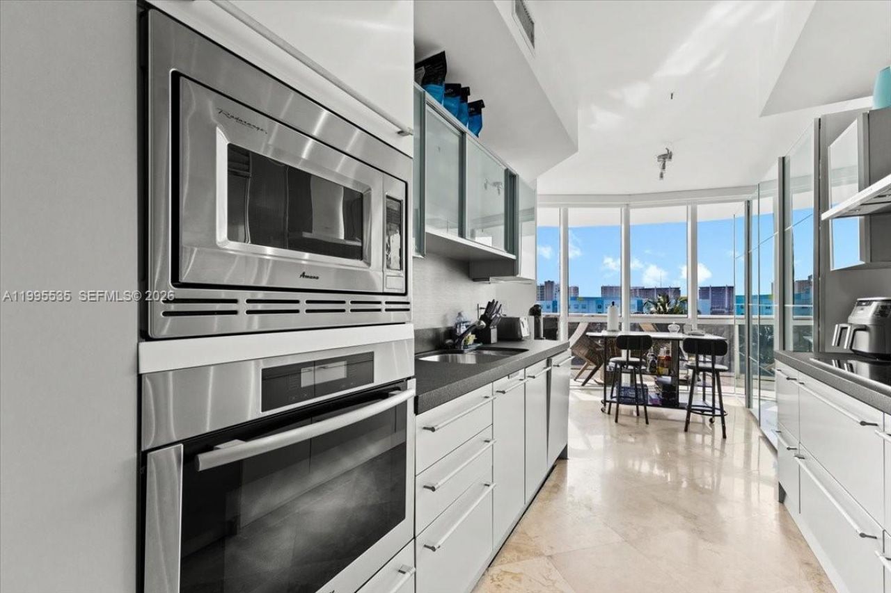 18201 Collins Ave, Unit 601A, Sunny Isles Beach, FL 33160 Photo