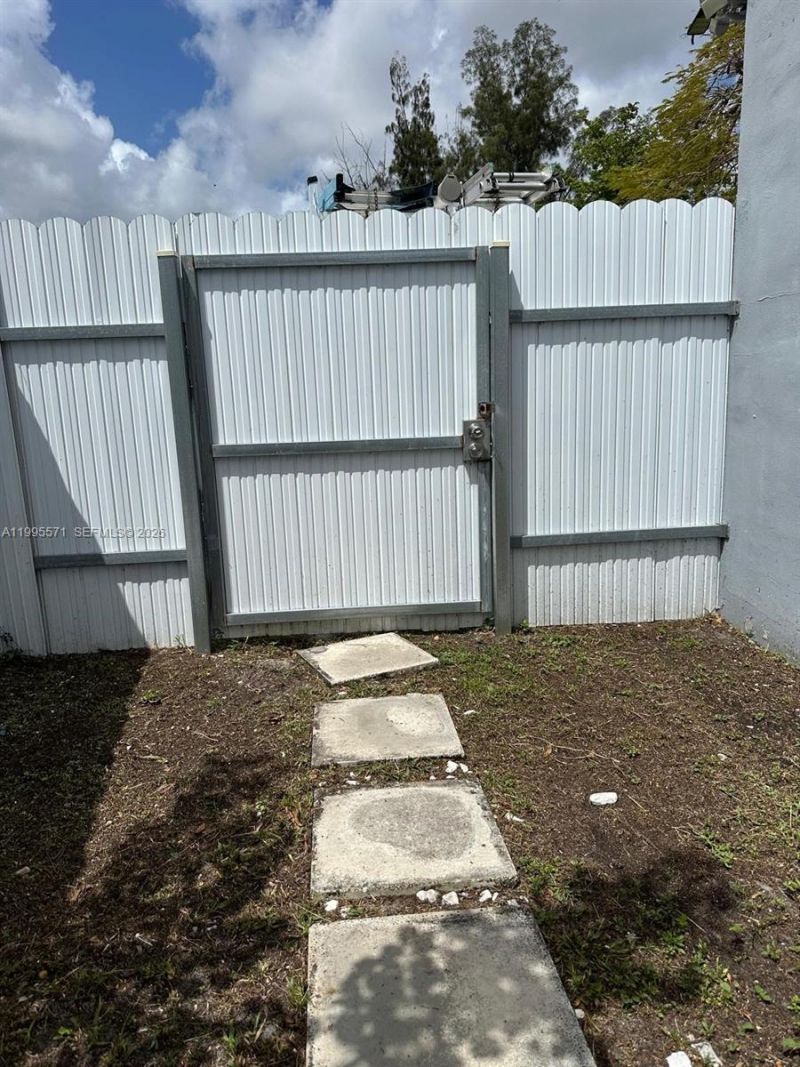 841 N 69th Ave , Unit 2, Hollywood, FL 33024 Photo