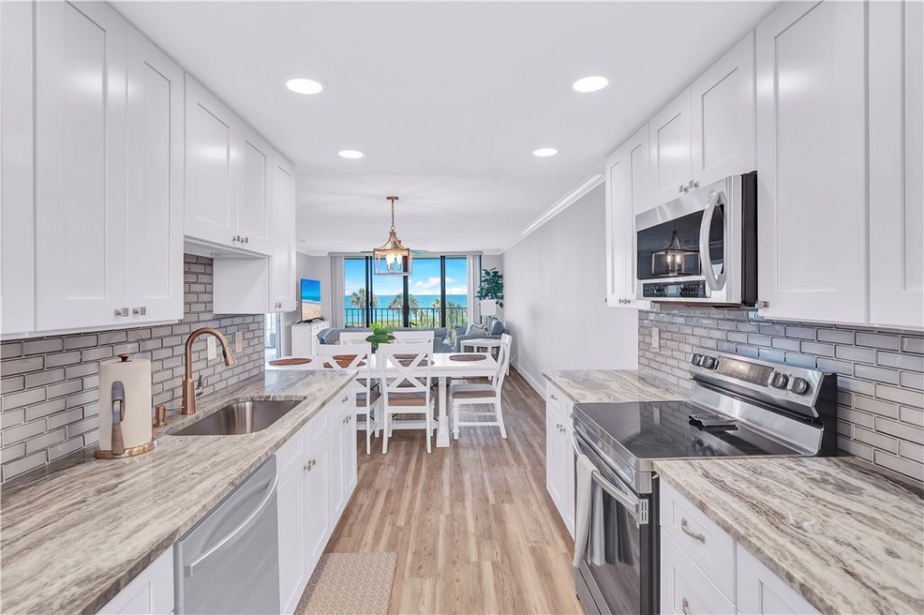 5055 N Highway A1a Highway, Unit 404, Fort Pierce, FL 34949 Photo