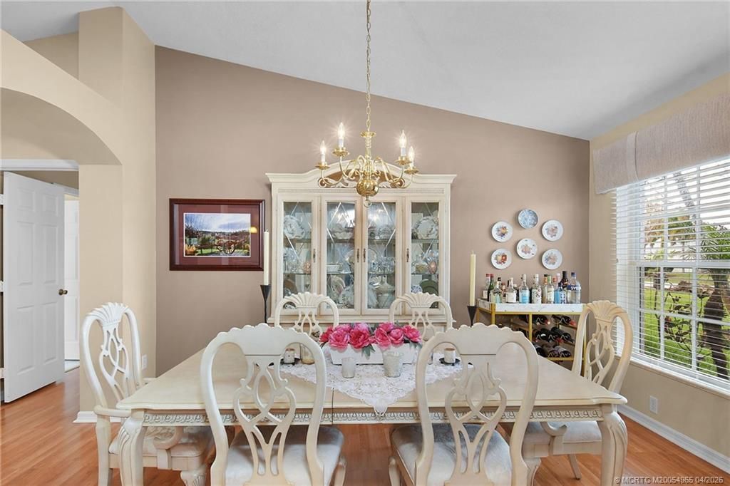 526 NE Vanda Terrado, Jensen Beach, FL 34957 Photo