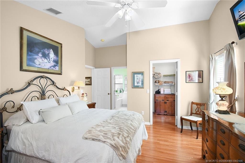 526 NE Vanda Terrado, Jensen Beach, FL 34957 Photo