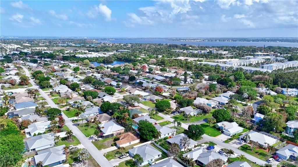 526 NE Vanda Terrado, Jensen Beach, FL 34957 Photo